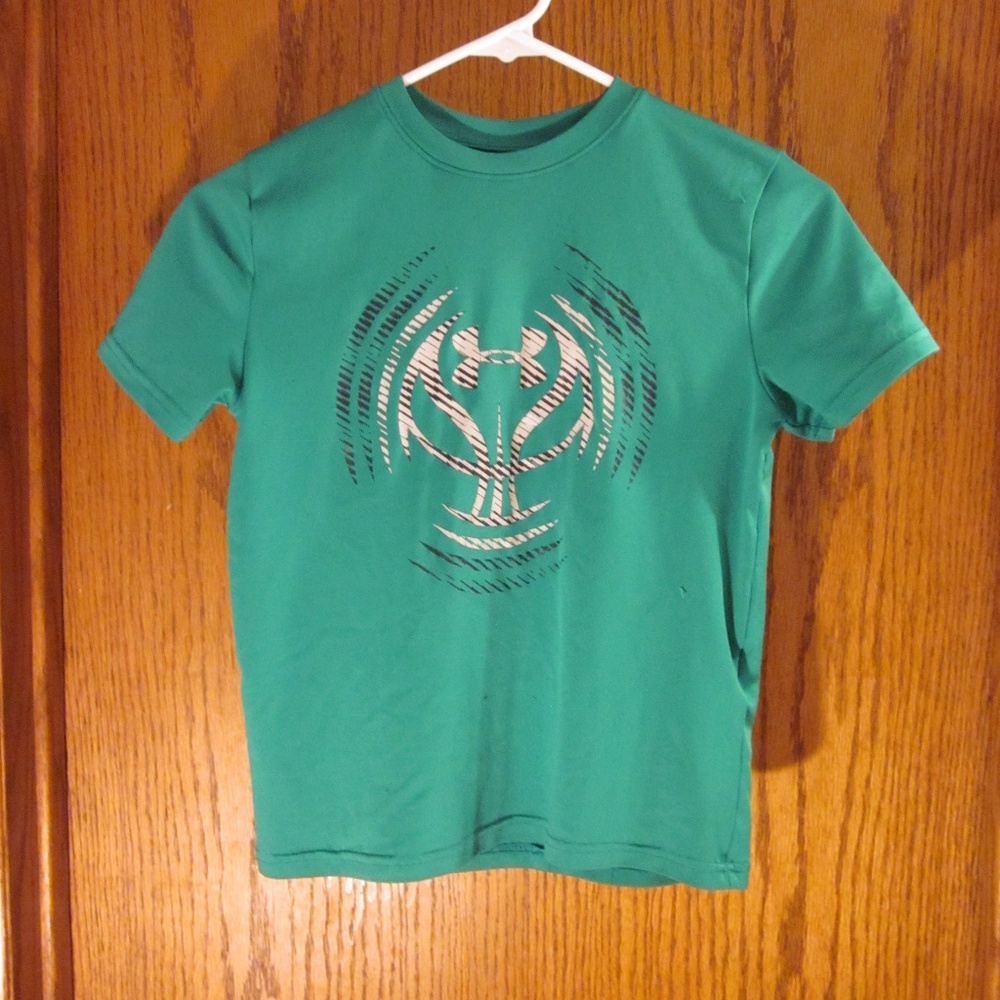 💥BUY 1 GET 1 FREE💥Green Basketball UA shirt💥